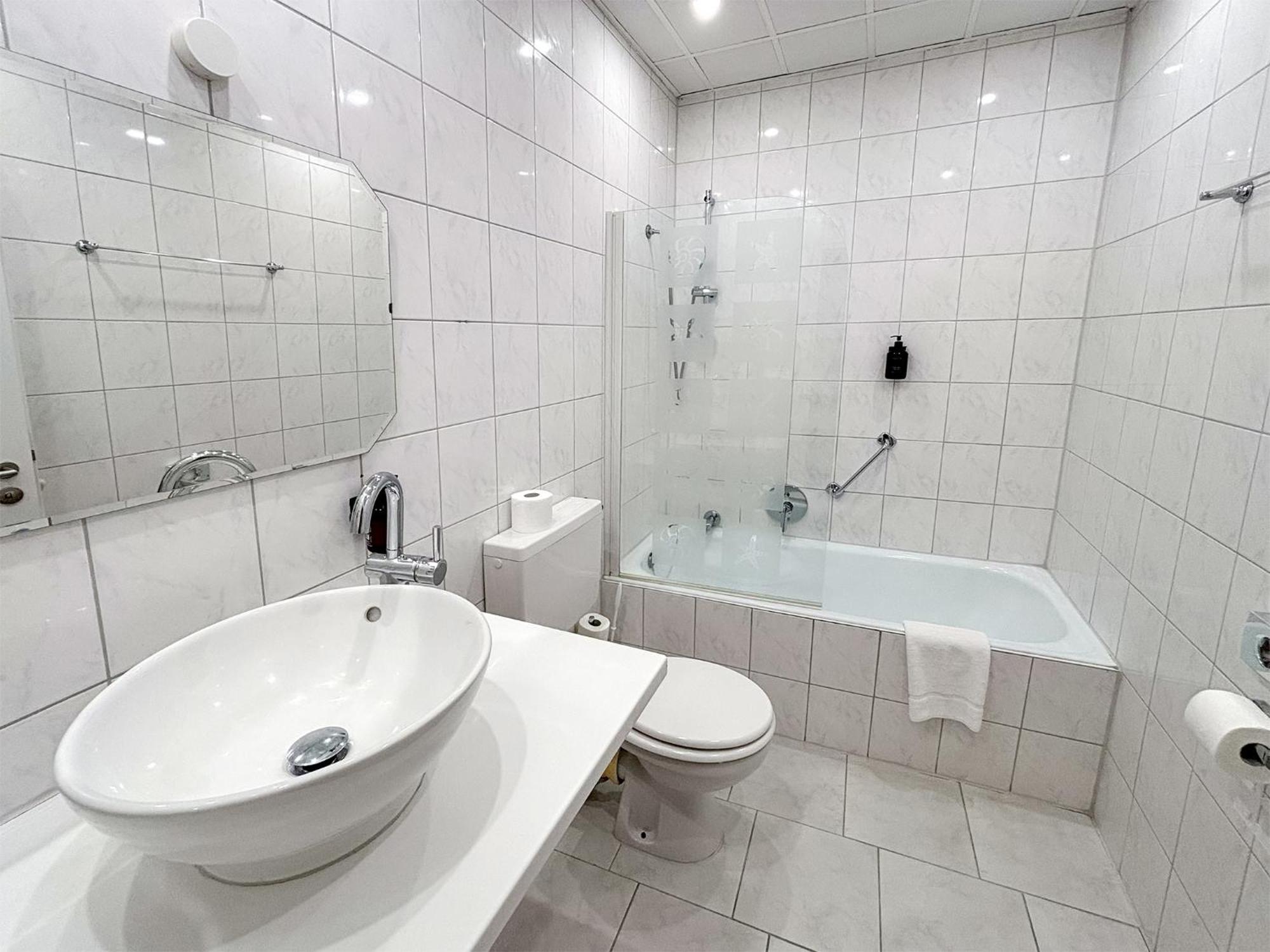 Dormero Hotel Wilhelmshaven Eksteriør billede